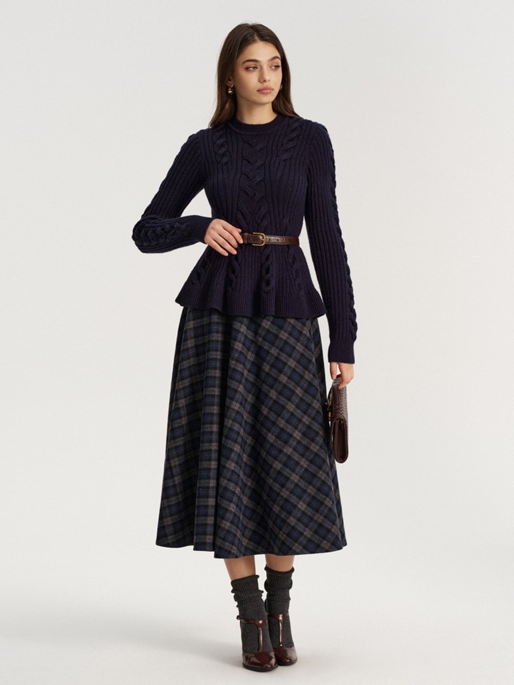 CoMMENSE Plaid Tweed Midi Skirt SPU:   OA250929034 COLOR - Navy, Size Medium NWT